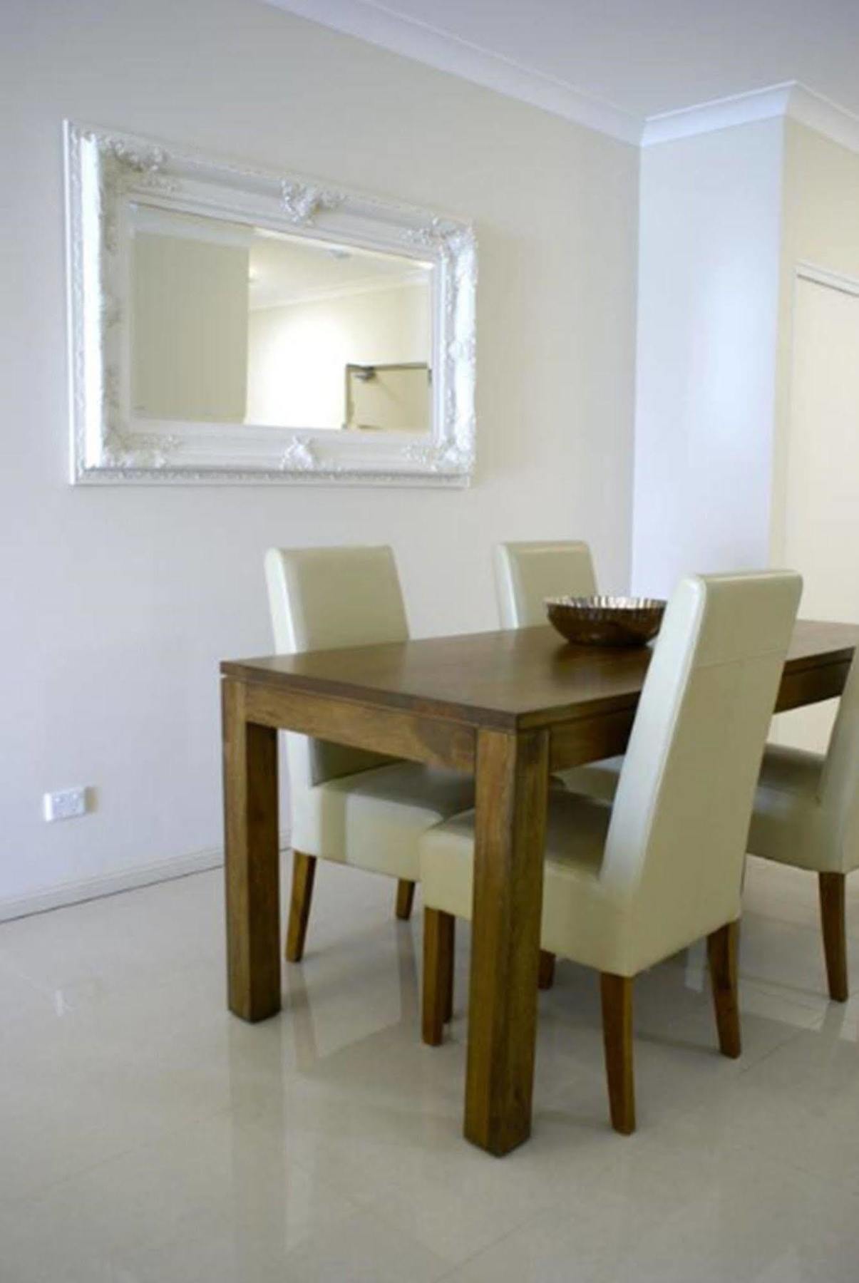 Astina Serviced Apartments - Central Penrith Exterior photo